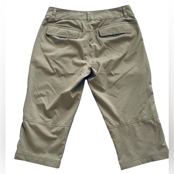 Columbia Pants Womens 8 Khaki Capri Omni Shield Advanced Repellency Outdoor - Picture 2 of 4
